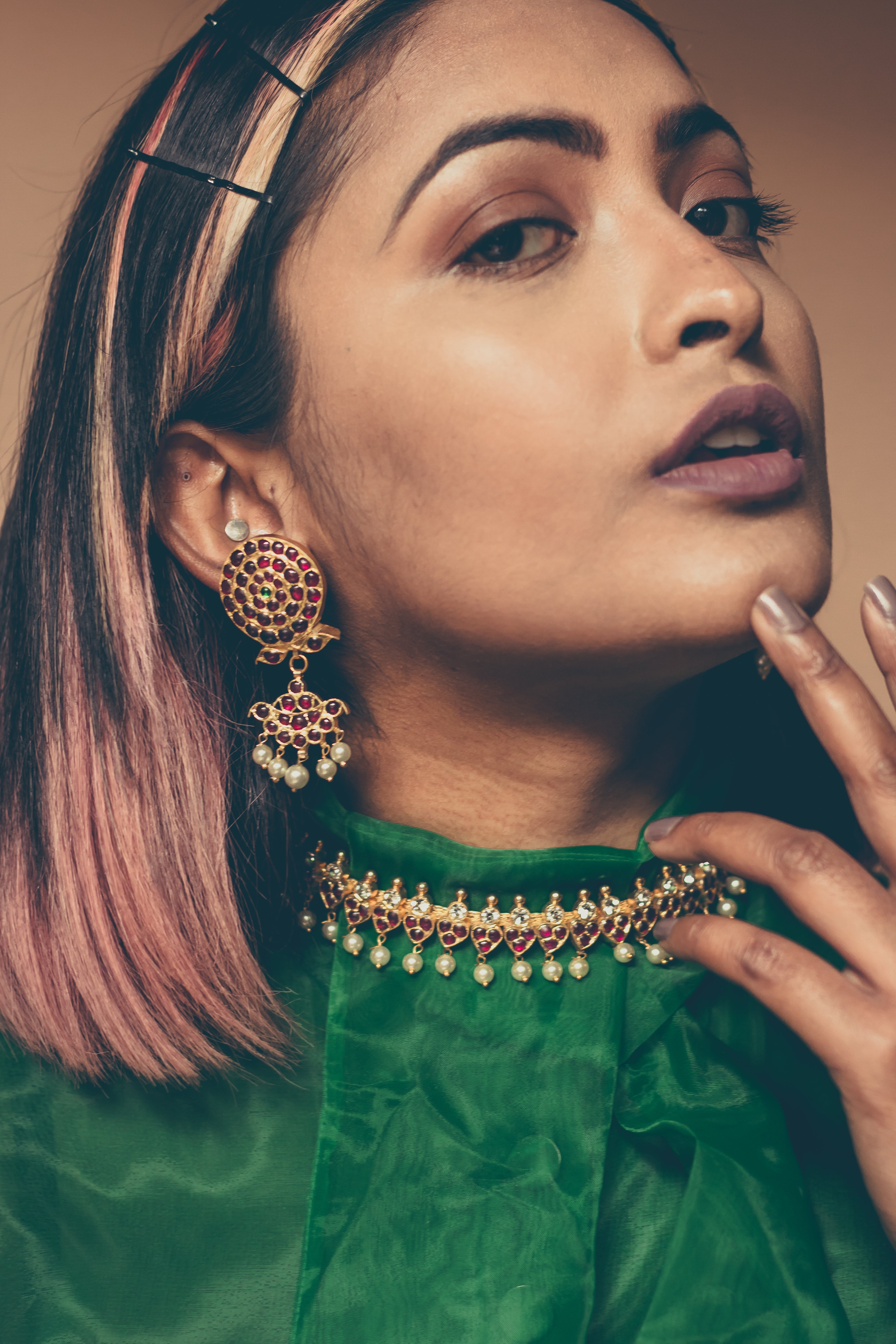 Iha Earrings - Aaharya