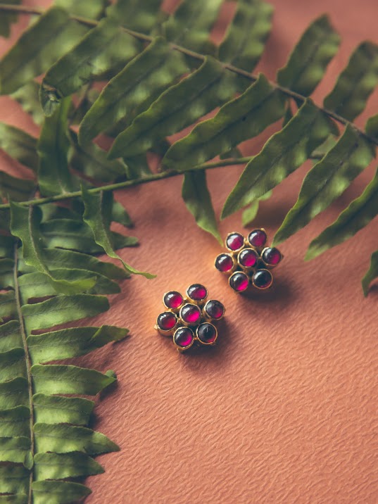 Attigai Studs - Aaharya