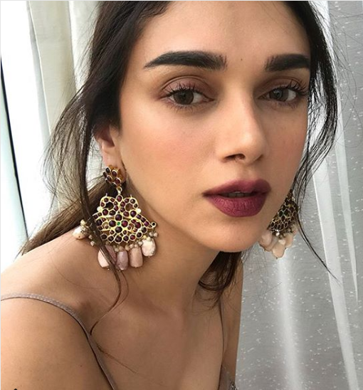 Arata Earrings - Aaharya