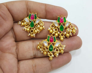 Aakashi Earring and Pendant Set