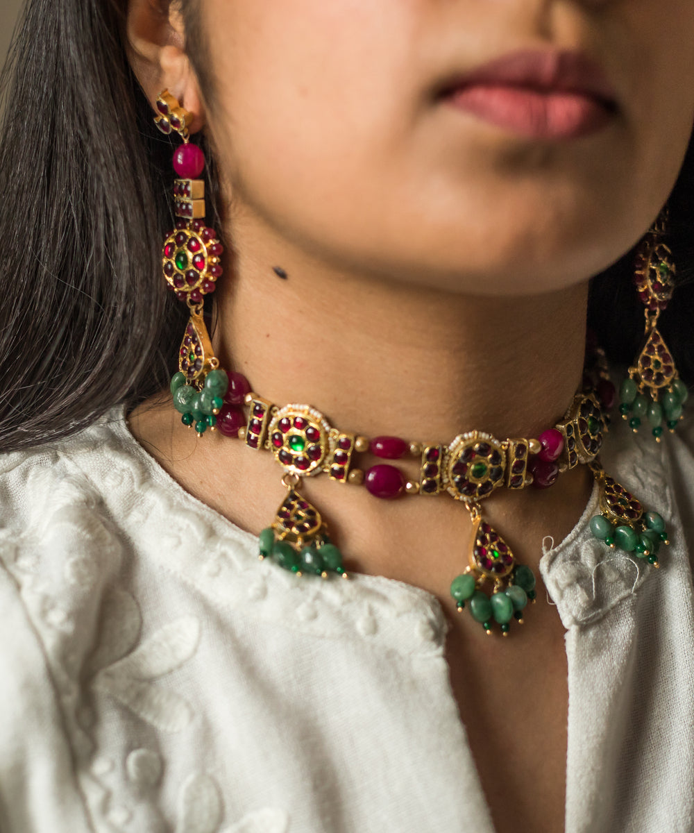 Patasan Choker - Aaharya