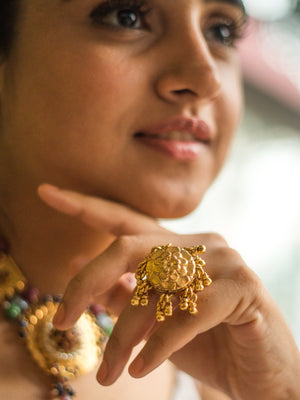 Charu ring - Aaharya